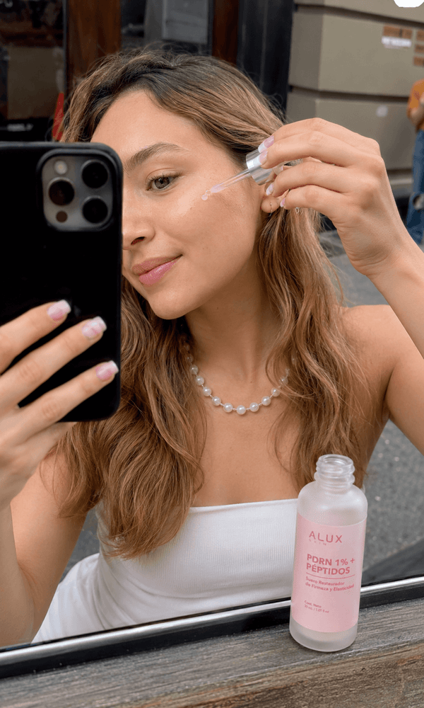 Mariana R., 24